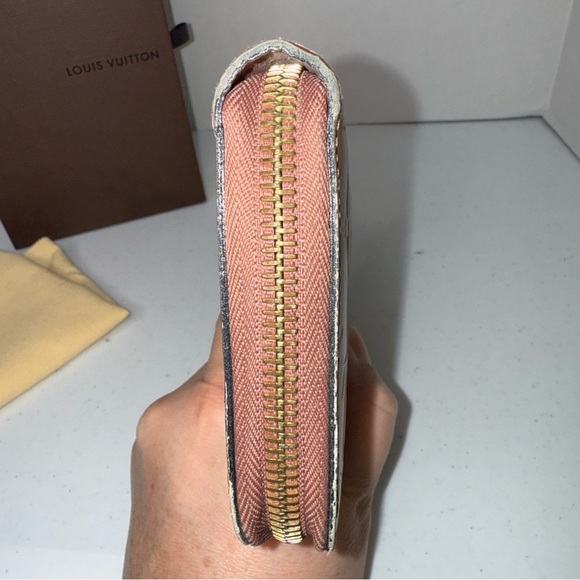 Louis Vuitton Caramel vernis zippy long Monogram Wallet - Picture 14 of 16